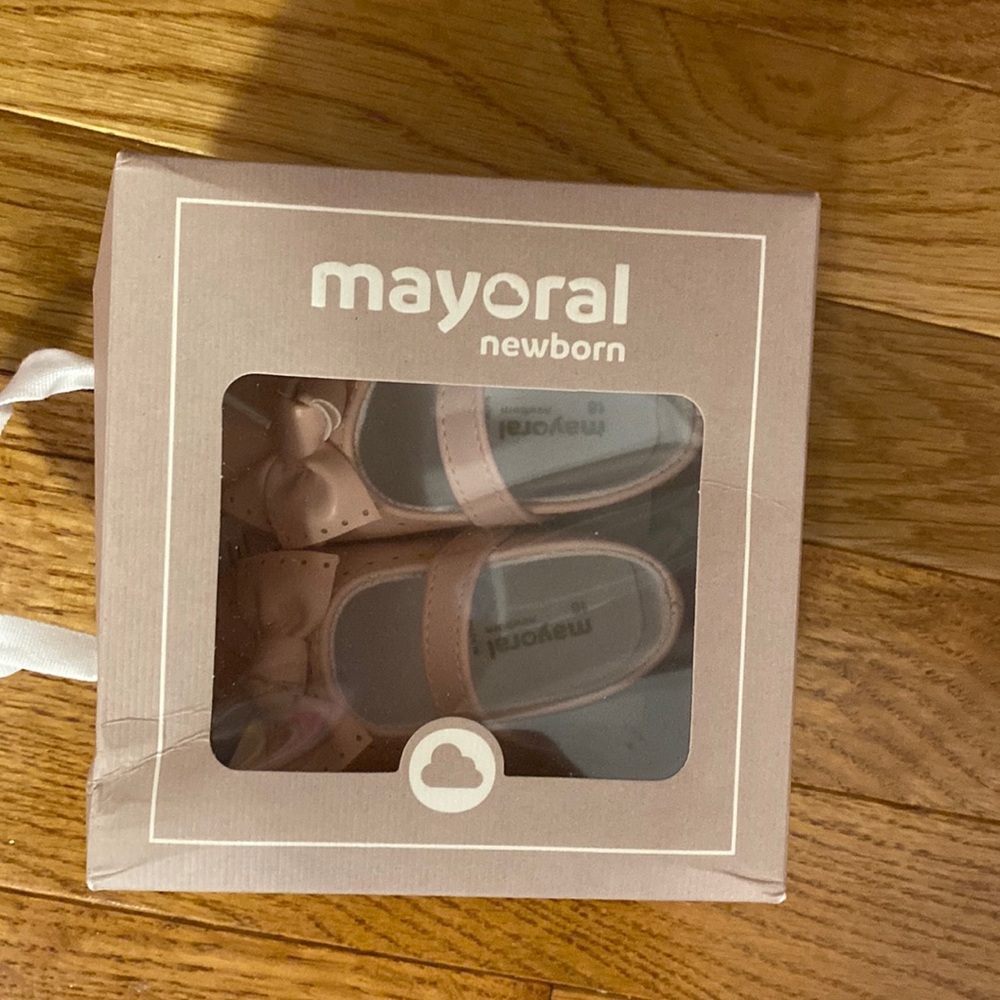 Never used baby shoes